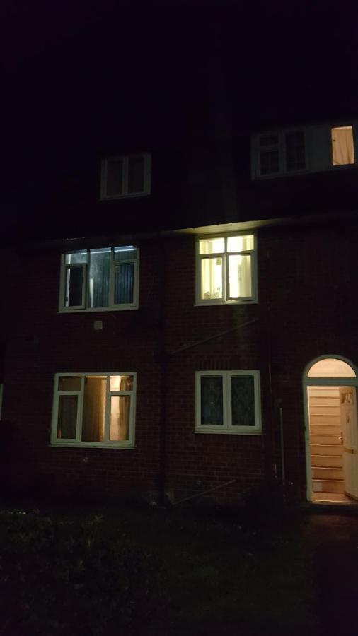 Splendid 4Bedrooms Shared Home Manchester Luaran gambar